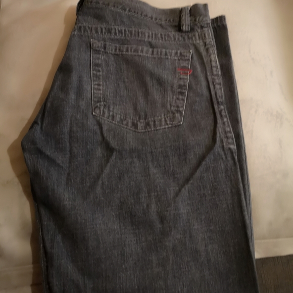 Men's designer Diesel jeans - Picture 3 of 8